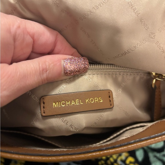 Michael Kors Tan Leather Shoulder Bag - Picture 8 of 14
